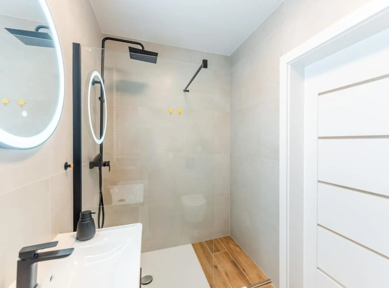 Apartament Kolobrzeg Kollataja7A220 0*,